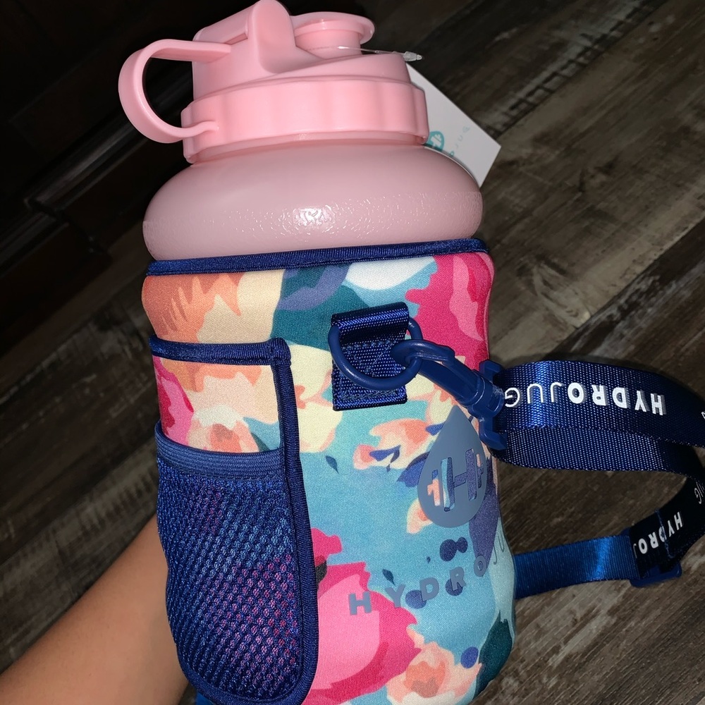 SOLD ON Ⓜ️ Hydrojug and Sleeve
